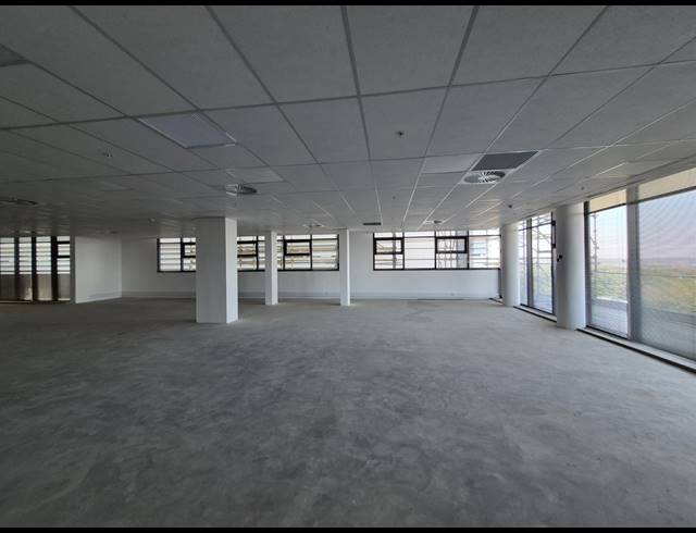 1,141M² OFFICE TO LET IN ILLOVO